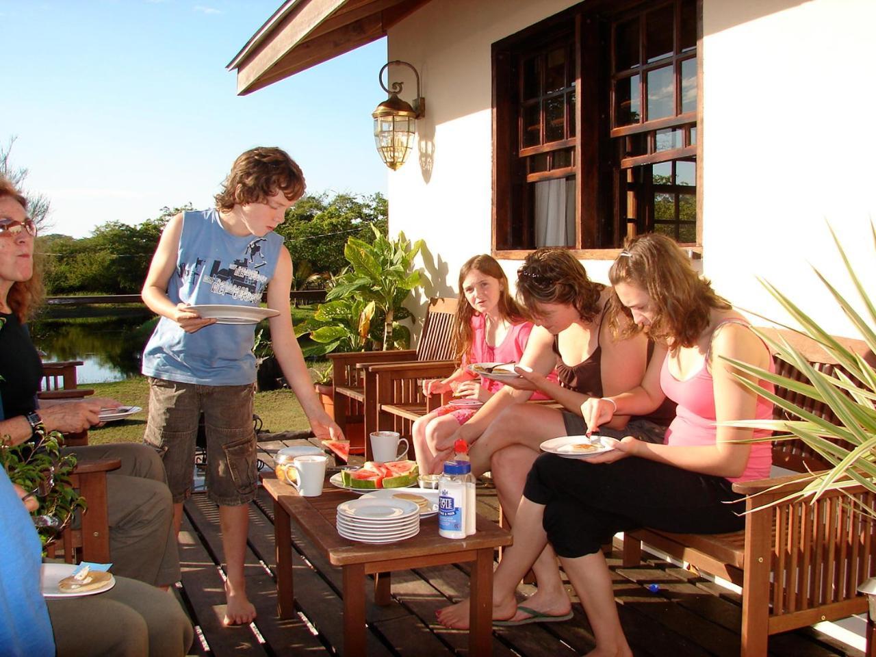 Crooкed Tree Lodge Belize Crooked Tree Экстерьер фото