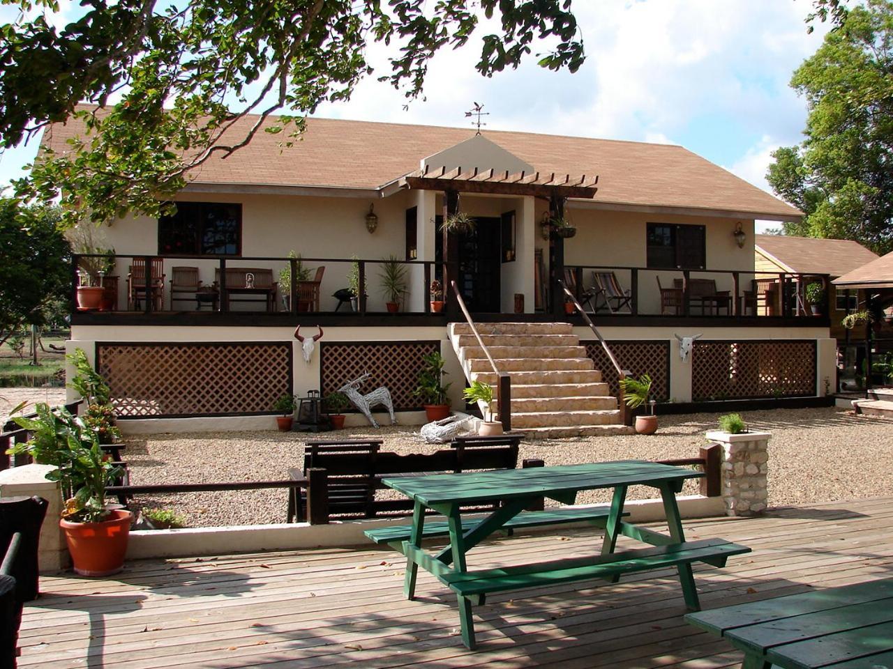 Crooкed Tree Lodge Belize Crooked Tree Экстерьер фото